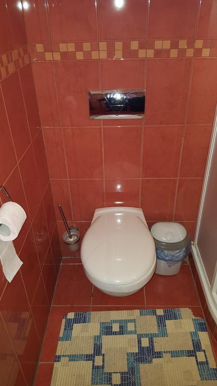 Okker Apartman Дьюла Екстер'єр фото